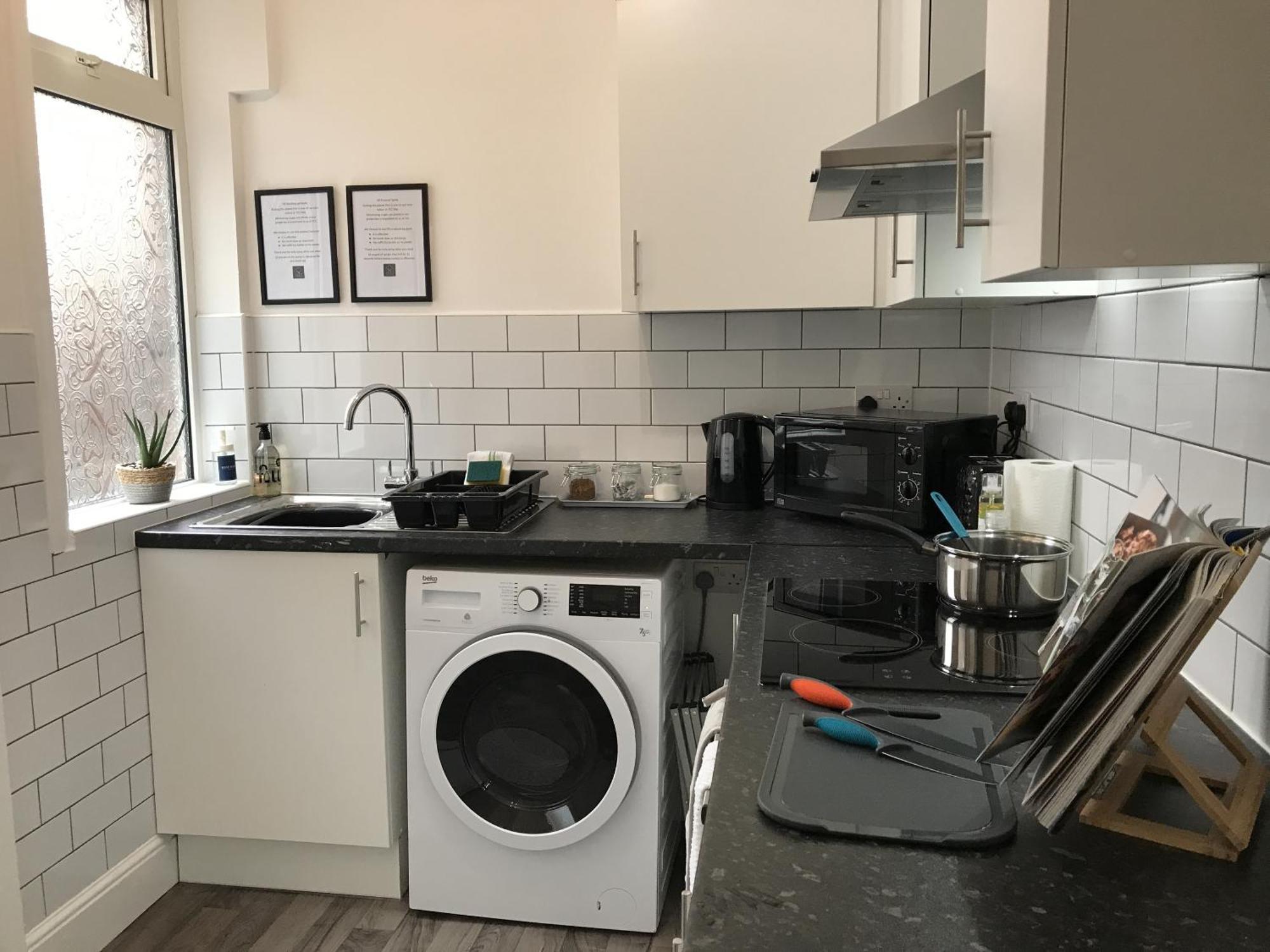 Bright Spacious 3-Bed With Office & Patio, Preston Preston  Eksteriør billede