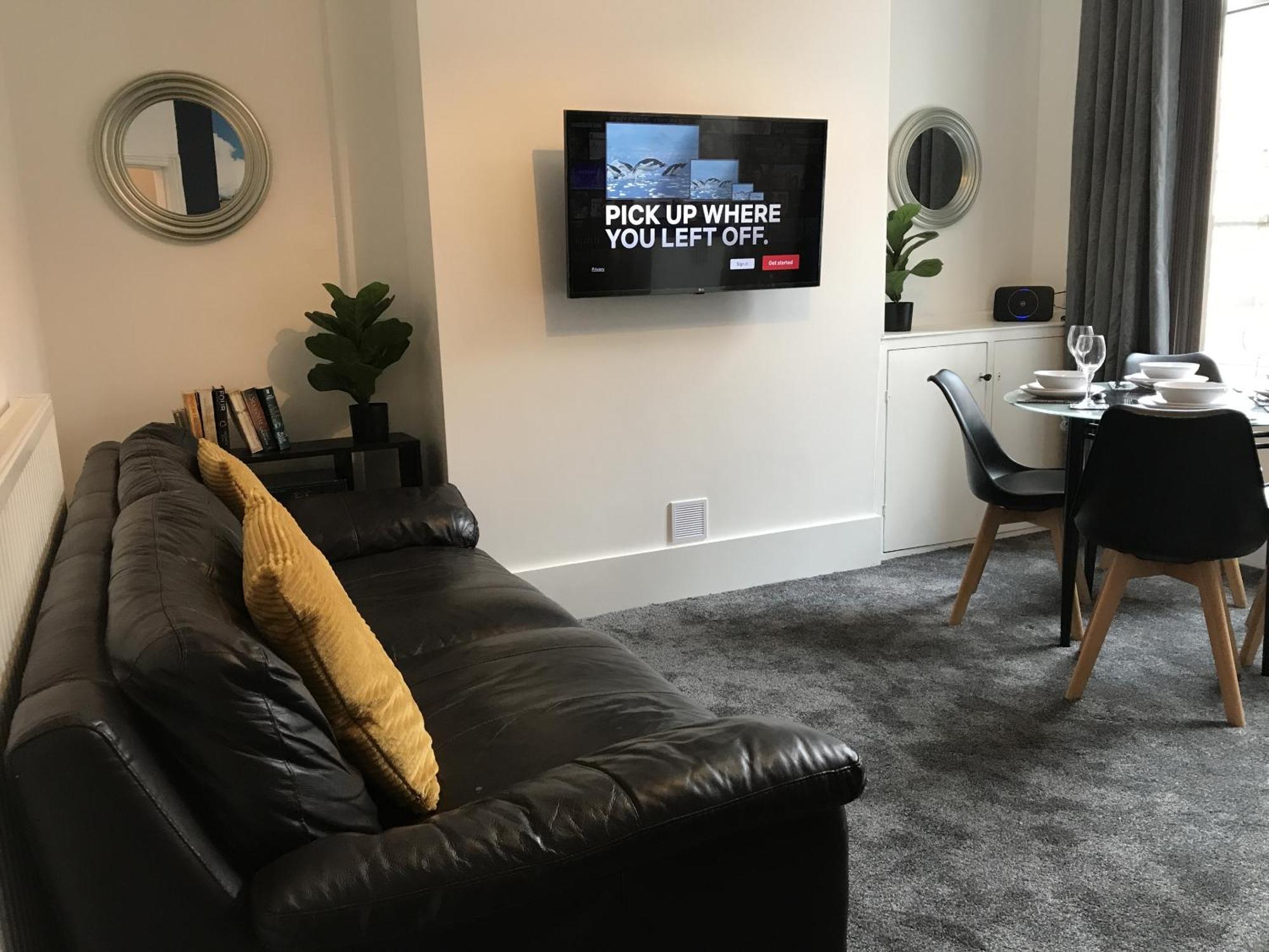 Bright Spacious 3-Bed With Office & Patio, Preston Preston  Eksteriør billede